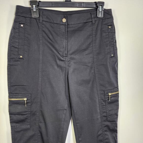 Chico's Crop Pants Sz 1 US 8 Black Ultimate Fit Comfort Waist Luxe Utility Slim - Picture 4 of 11